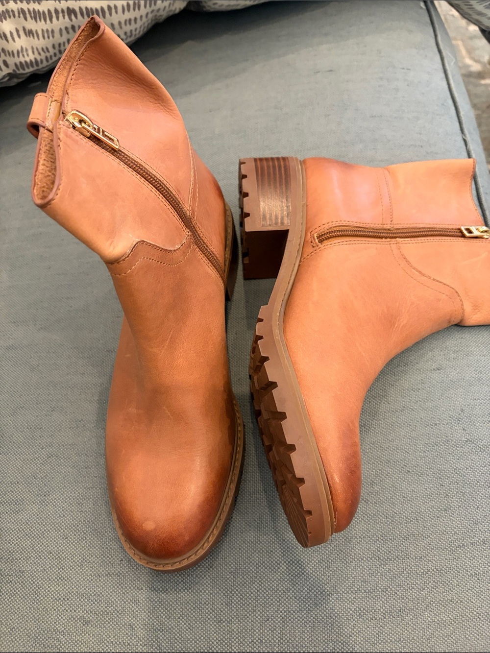 NEW COACH Women's Tan Leather Zip Ankle Boots